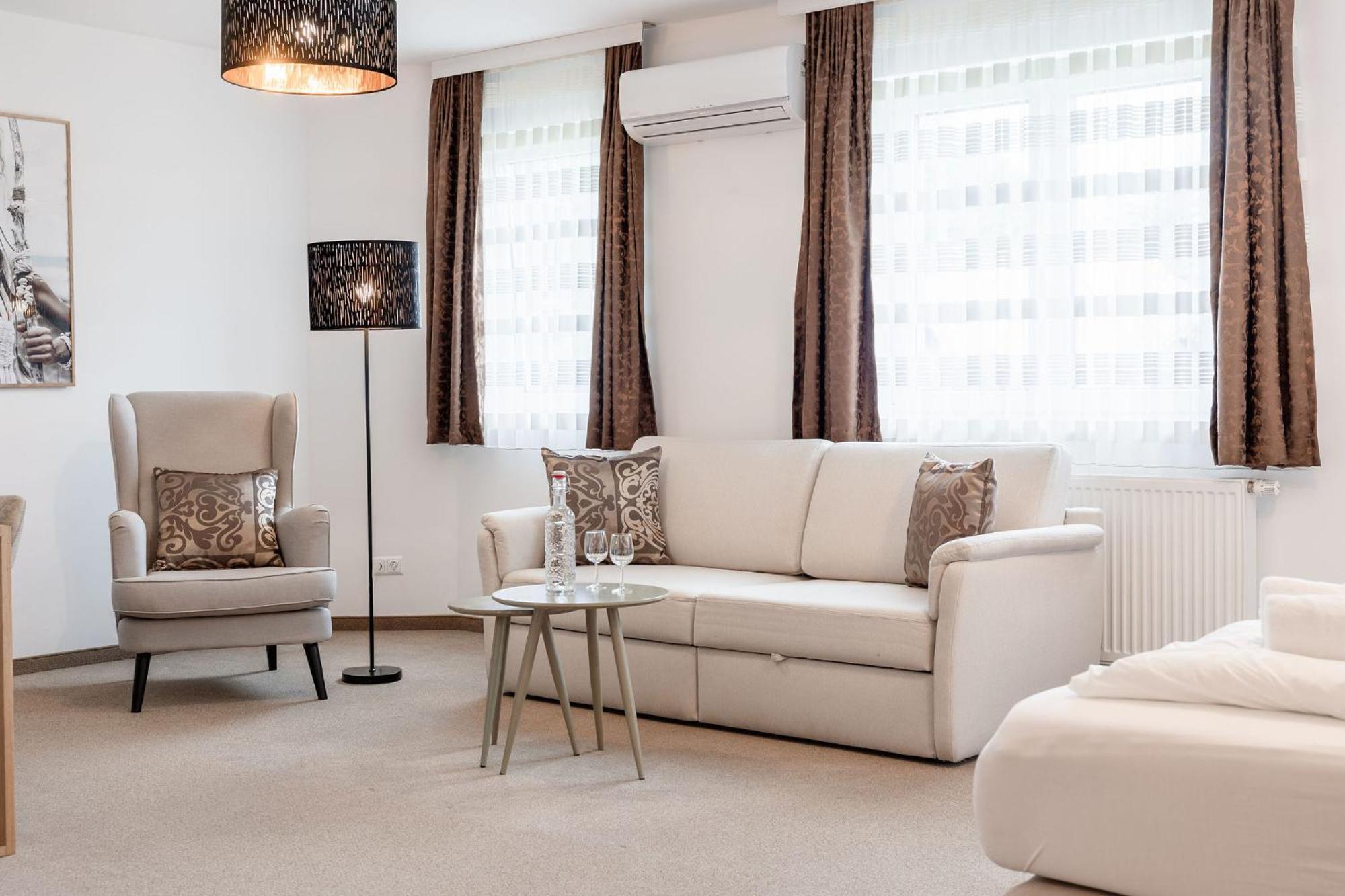 Casa Plus Villach Buitenkant foto