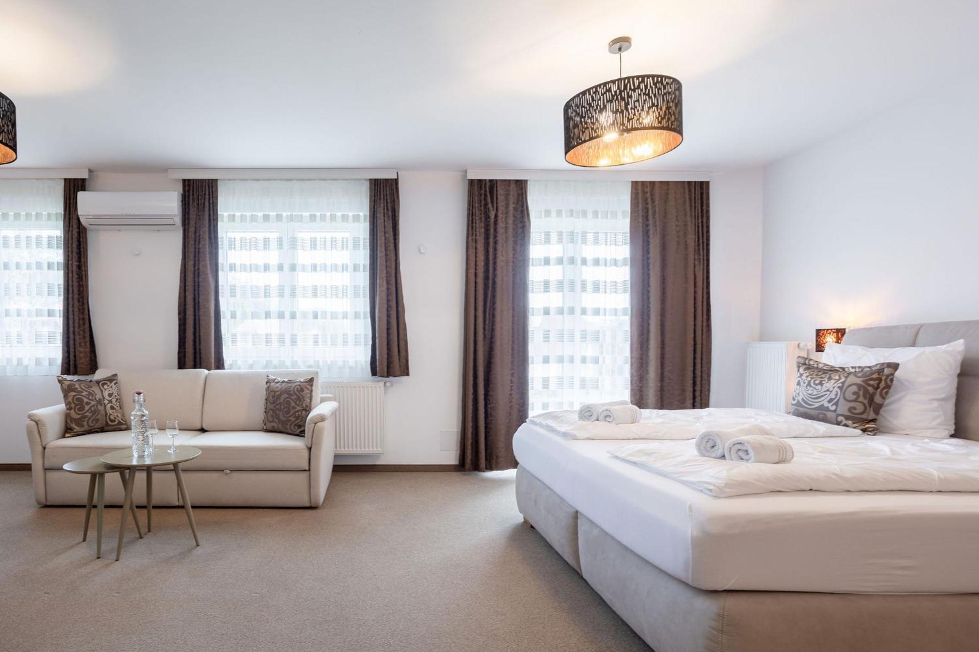 Casa Plus Villach Buitenkant foto