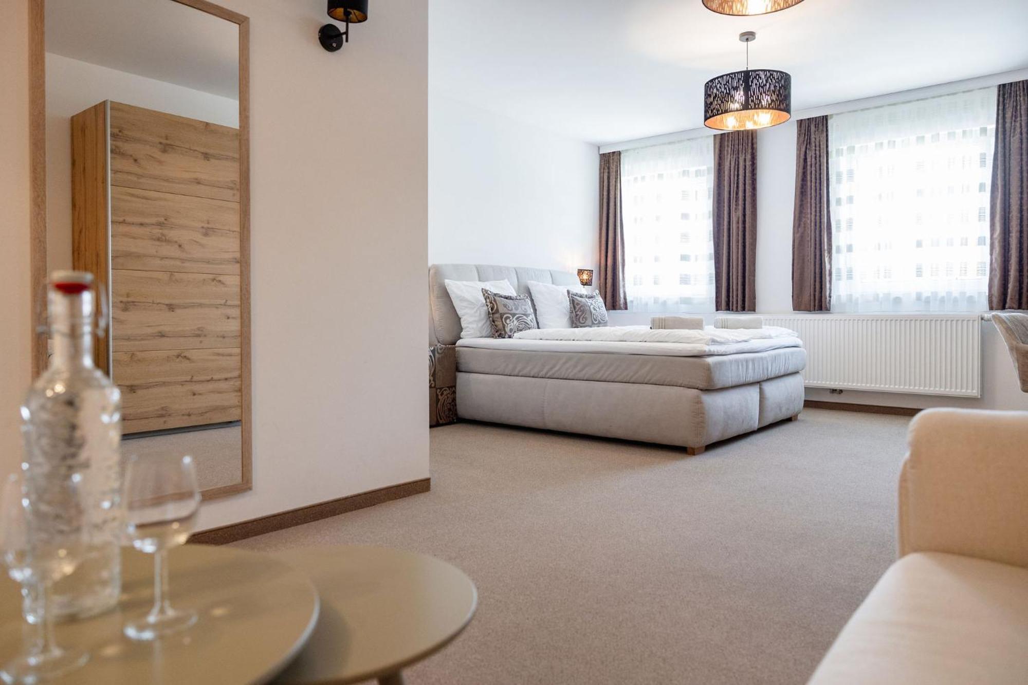 Casa Plus Villach Buitenkant foto