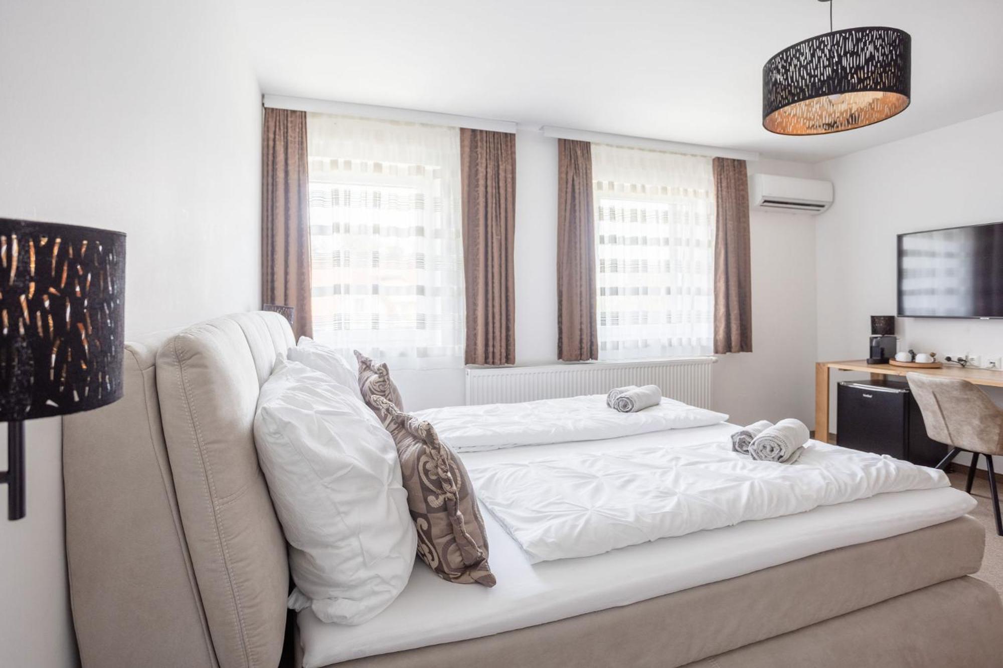 Casa Plus Villach Buitenkant foto