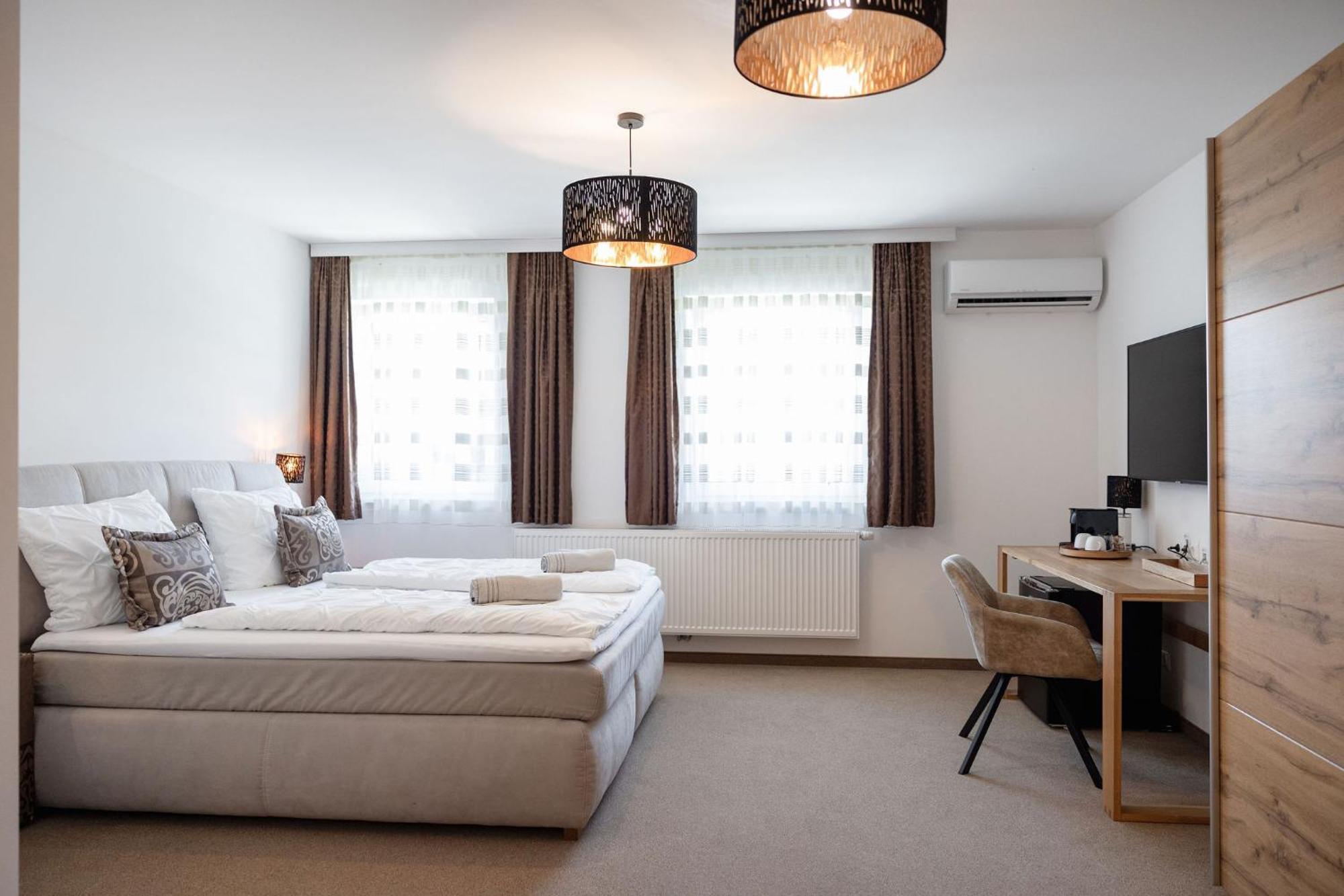 Casa Plus Villach Buitenkant foto