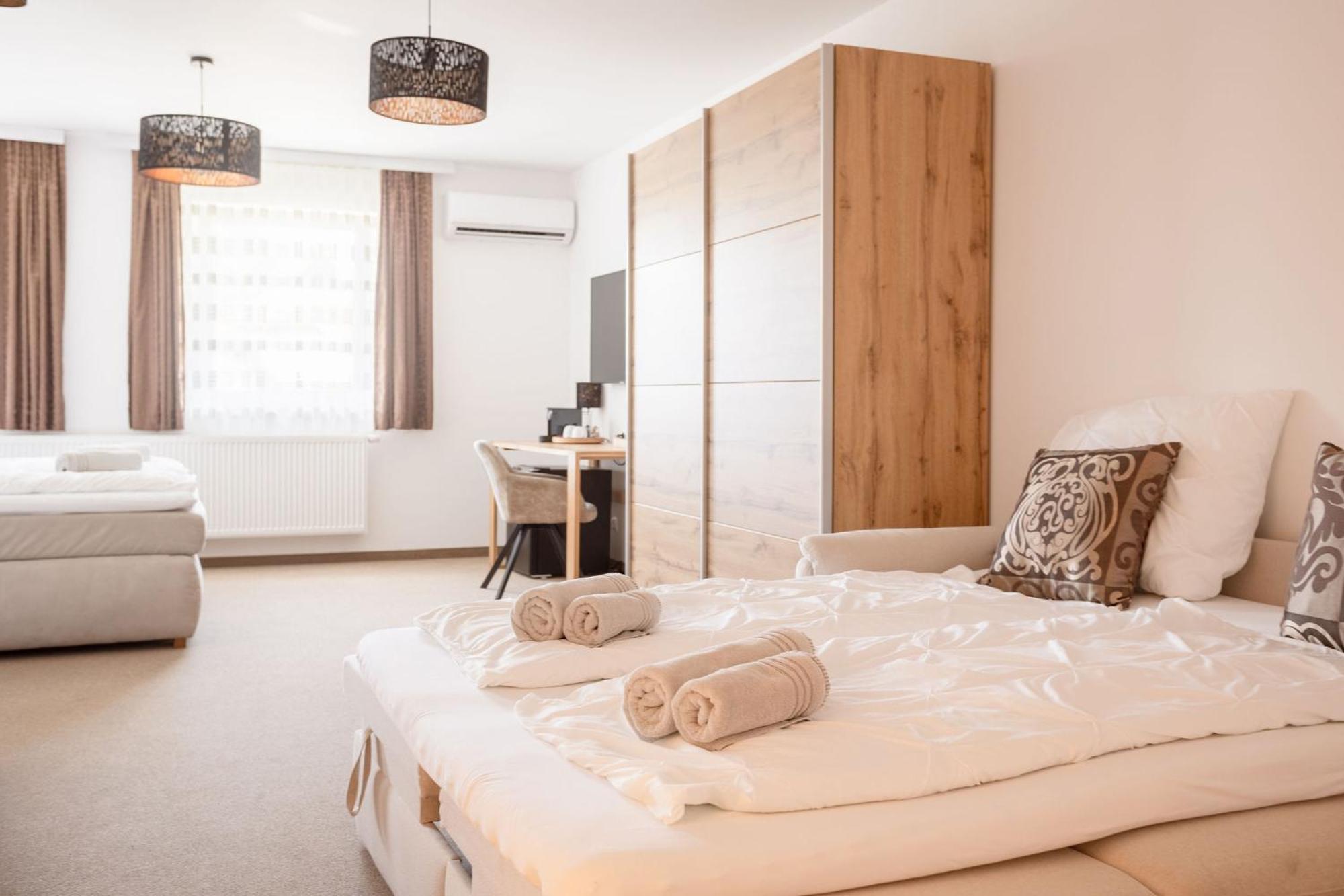 Casa Plus Villach Buitenkant foto