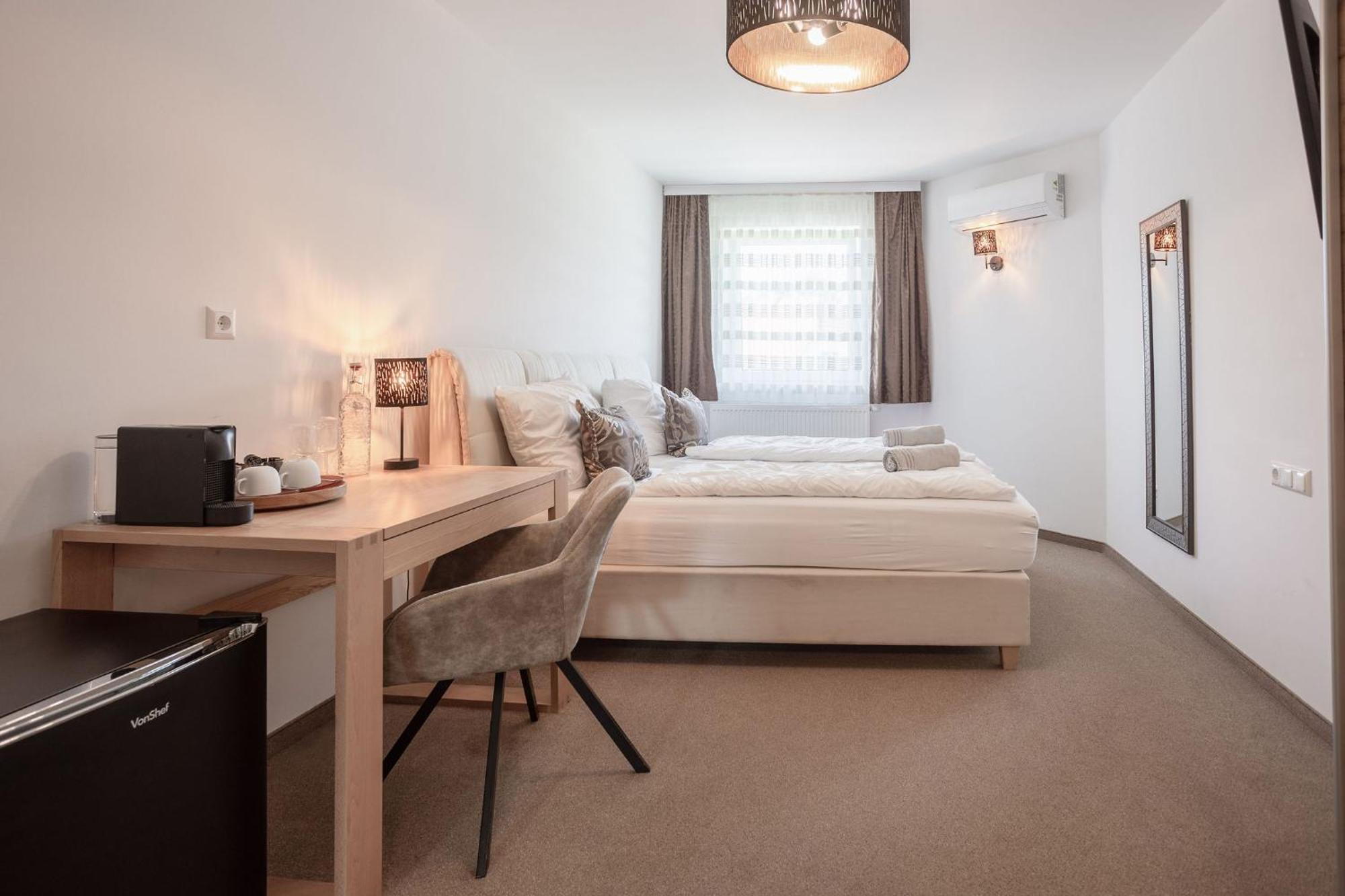 Casa Plus Villach Buitenkant foto